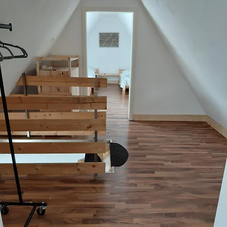 & Monteurunterkunft Niederndorf شقة