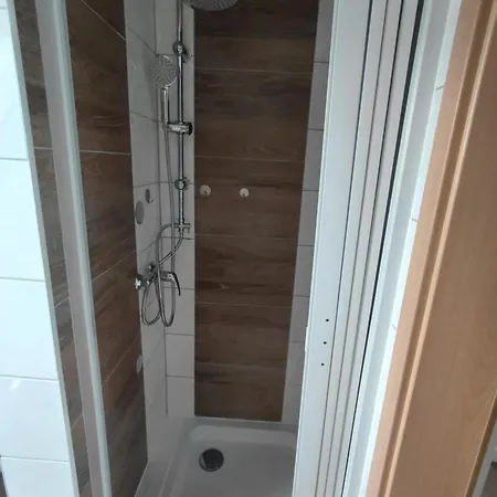 & Monteurunterkunft Niederndorf شقة